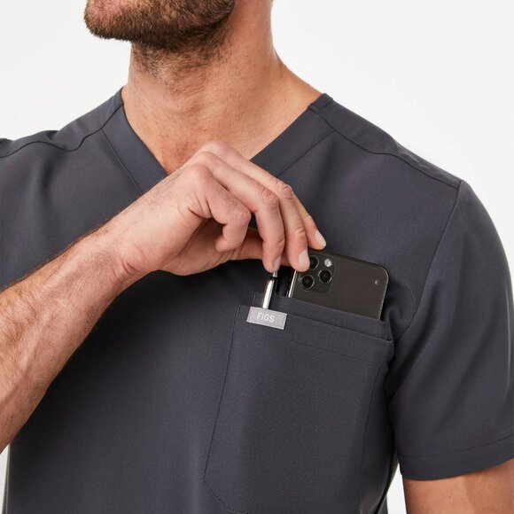 Figs Leon Three-Pocket Scrub Top in Charcoal, Size Large - Picture 3 of 8